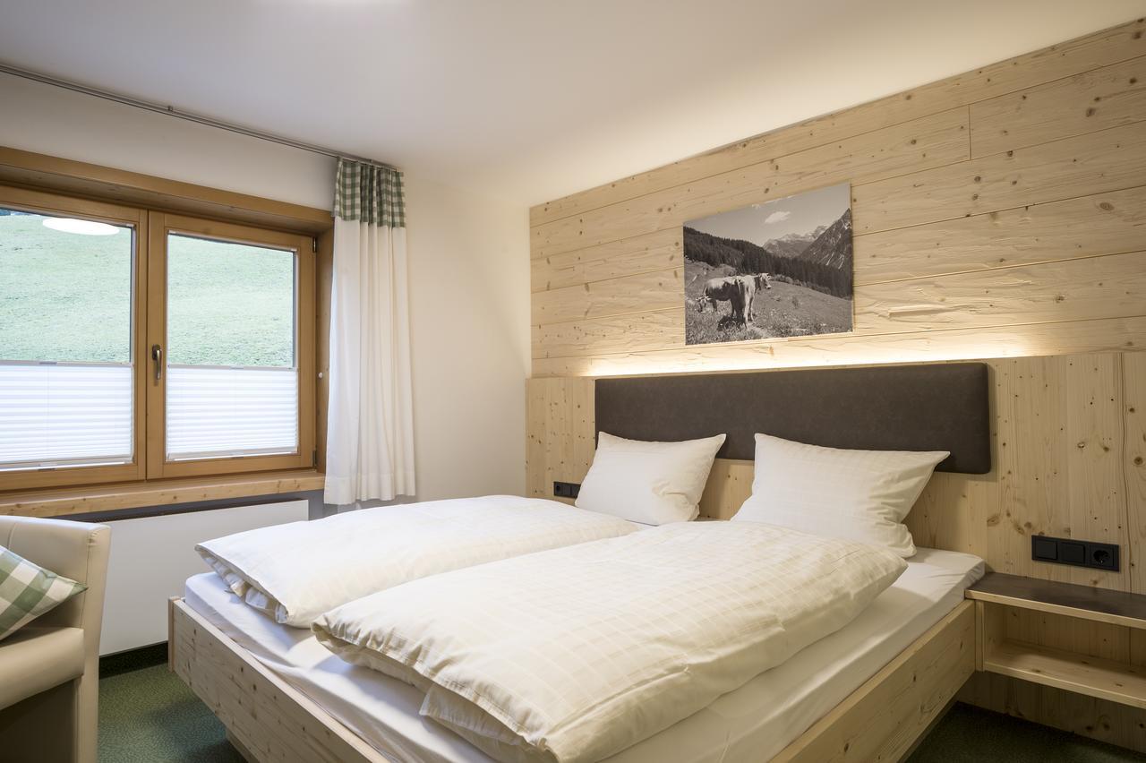 Gaestehaus Tannegg Mittelberg Room photo